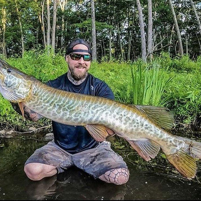 Man Reels in Two Enormous and Carnivorous Fishes from Lake Lillinonah, Connecticut - FishAndSave