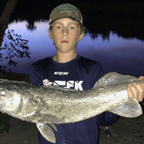 Red River kicks out a trophy Walleye for Grand Forks 12-year-old - FishAndSave